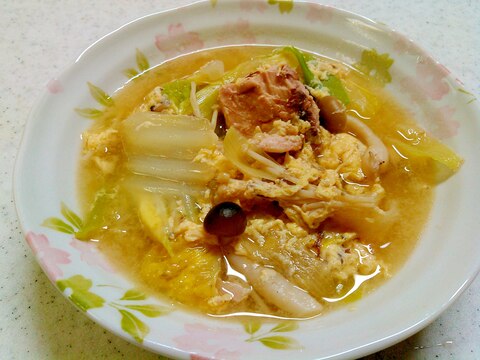 サバ缶で、白菜のあったかスープ